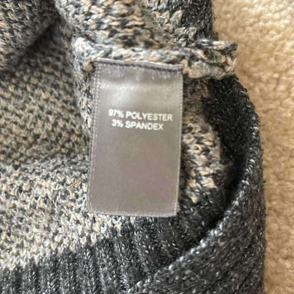EUC sweater with leopard print in Gray, Beige and light gray   Size XS - Picture 6 of 6